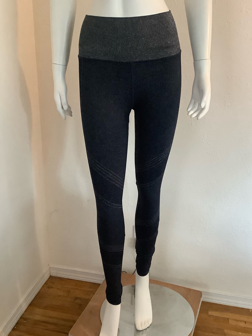 Athleta sparkly leggings